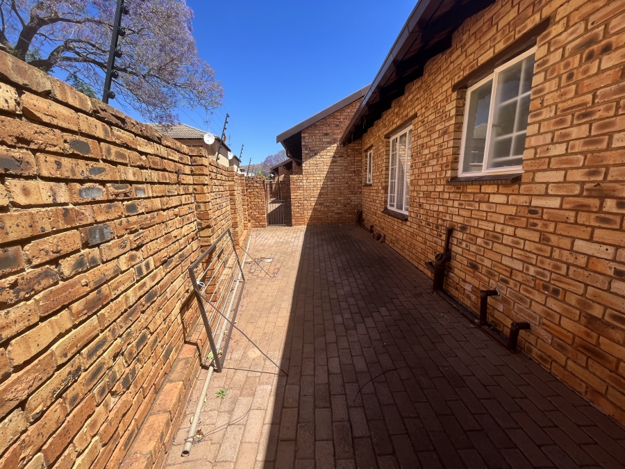 3 Bedroom Property for Sale in Safari Gardens North West